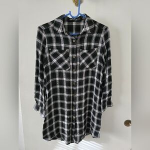 DISTURBIA 'Greta' Black and White Plaid Shirtdress